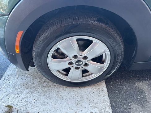 Used 2017 MINI Cooper 4-Door Hardtop image 13