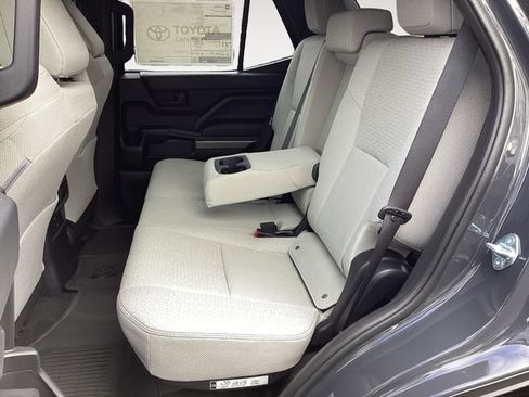 Used 2026 Toyota 4Runner SR5 AWD/4WD image 12