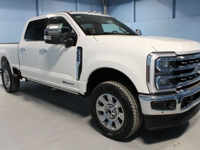 New 2025 Ford F350 Lariat w/ Lariat Ultimate Package