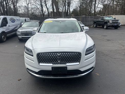 Used 2023 Lincoln Nautilus Reserve image 2