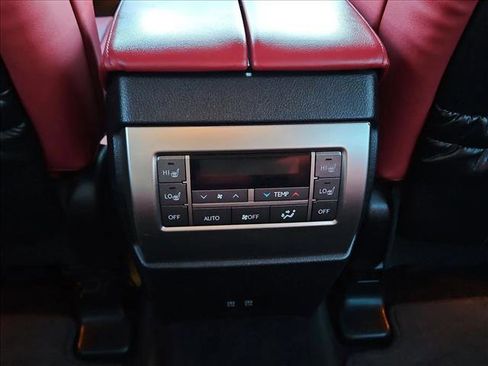 Used 2021 Lexus GX 460 Premium w/ Premium Package image 18