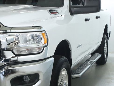 Used 2024 RAM 2500 Big Horn AWD/4WD image 4