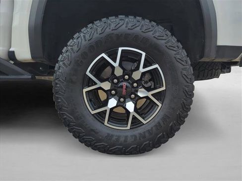 Used 2023 GMC Canyon AT4X image 23