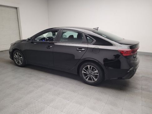 Used 2023 Kia Forte LXS w/ LXS Technology Package FWD image 3