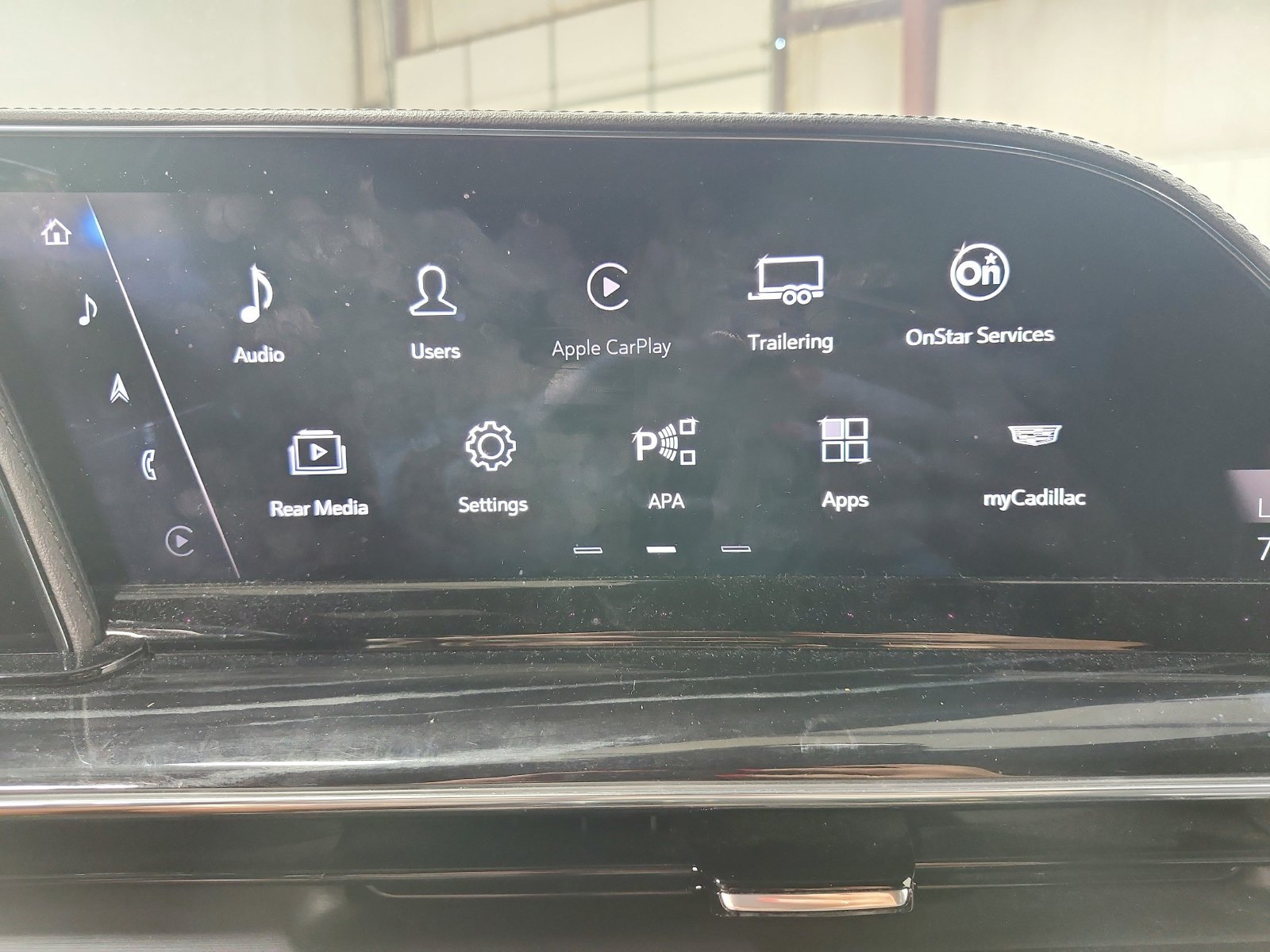 Used 2023 Cadillac Escalade Sport AWD/4WD image 19