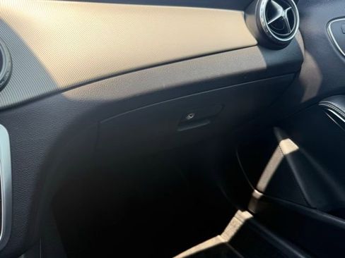 Used 2015 Mercedes-Benz GLA 250 4MATIC image 28