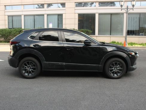 Used 2021 MAZDA CX-30 FWD 2.5 S image 6