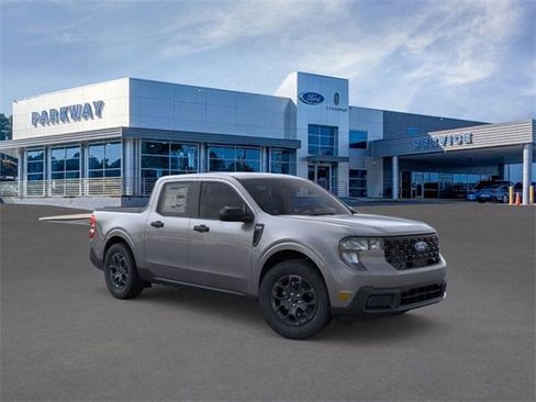 New 2025 Ford Maverick XLT w/ XLT Luxury Package image 7