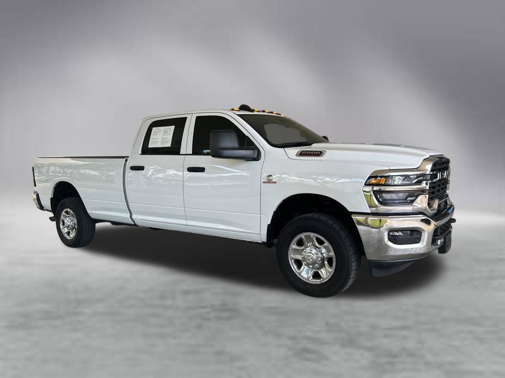Used 2025 RAM 2500 Tradesman w/ Chrome Appearance Group AWD/4WD image 2