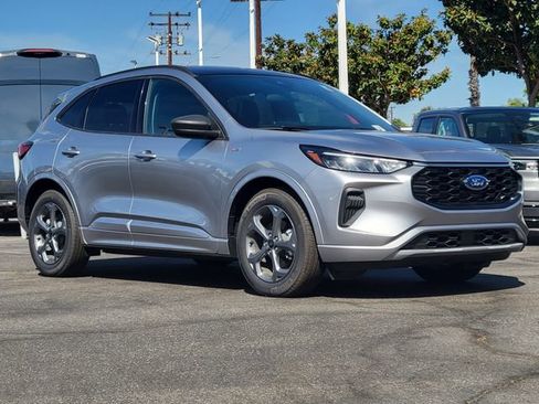 New 2024 Ford Escape ST-Line w/ Tech Pack #1 FWD image 31