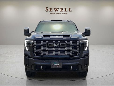 Used 2025 GMC Sierra 2500 Denali Ultimate AWD/4WD image 8