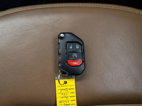 Used 2023 Jeep Wrangler Unlimited Sahara w/ Cold Weather Group image 33