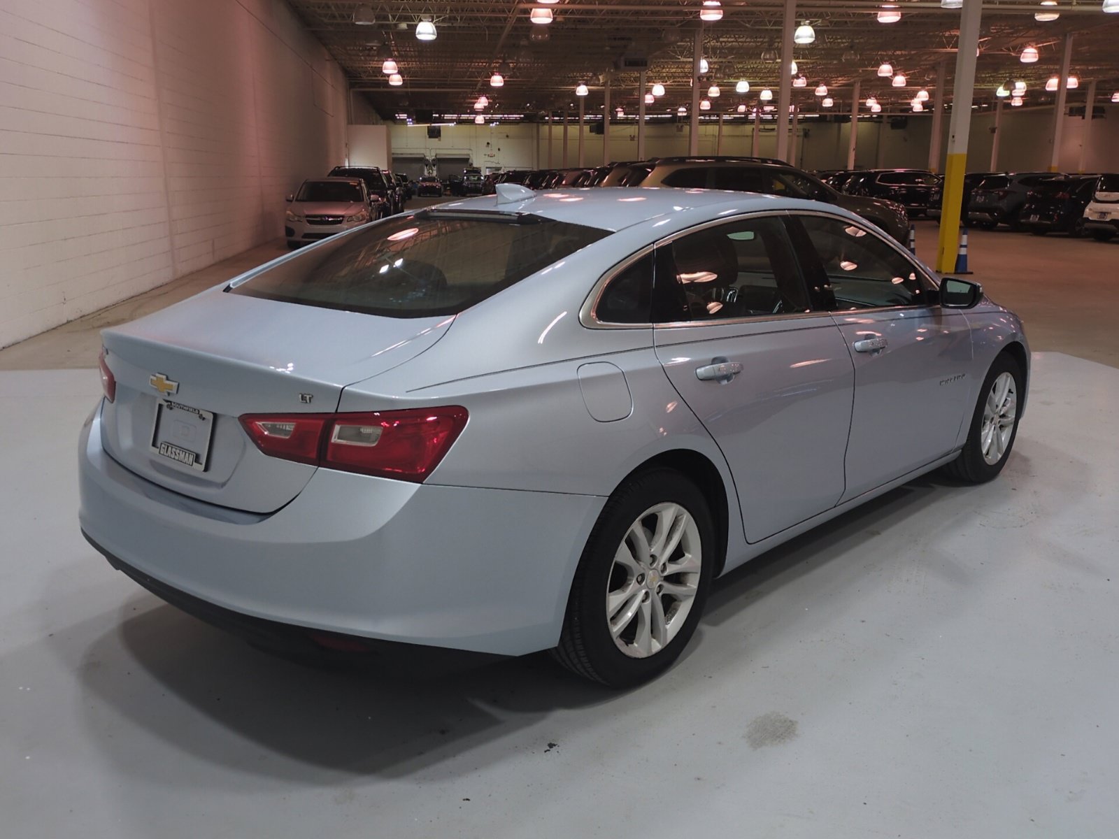 Used 2018 Chevrolet Malibu LT FWD image 3