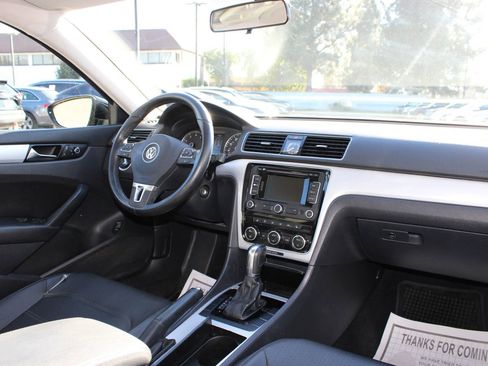 Used 2012 Volkswagen Passat 2.5 SE image 19