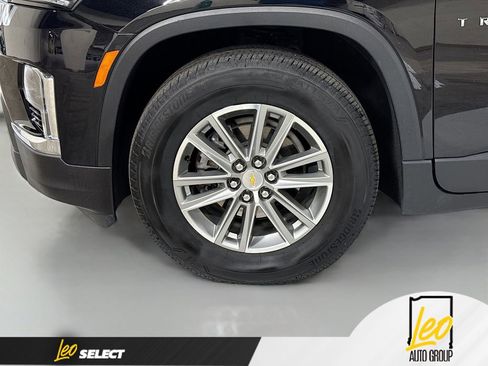 Used 2023 Chevrolet Traverse LT w/ LPO, Floor Liner Package image 32