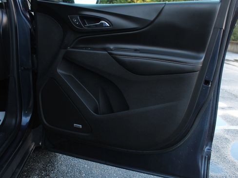 Used 2018 Chevrolet Equinox Premier image 20