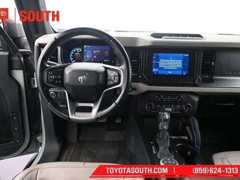Used 2022 Ford Bronco Wildtrak AWD/4WD image 11