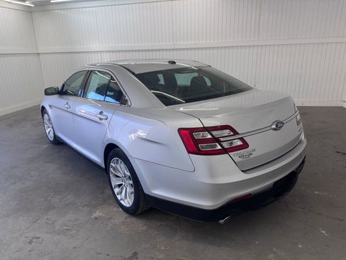 Used 2017 Ford Taurus Limited image 7