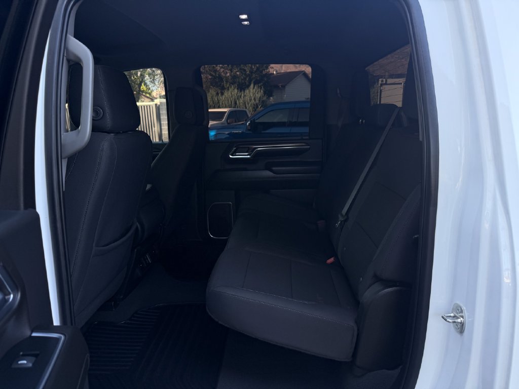 Used 2024 Chevrolet Silverado 2500 LT w/ Convenience Package AWD/4WD image 32