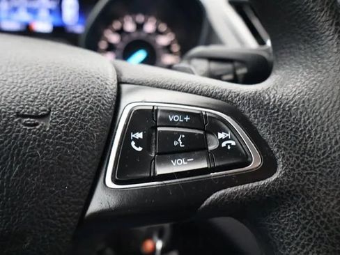 Used 2017 Ford Escape SE w/ Equipment Group 201A AWD/4WD image 23