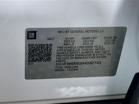 Used 2017 Chevrolet Bolt LT image 12