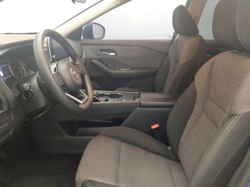 Used 2021 Nissan Rogue SV FWD image 17