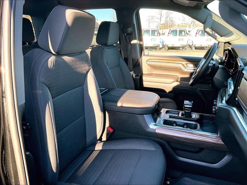 Used 2024 Chevrolet Silverado 1500 RST image 11