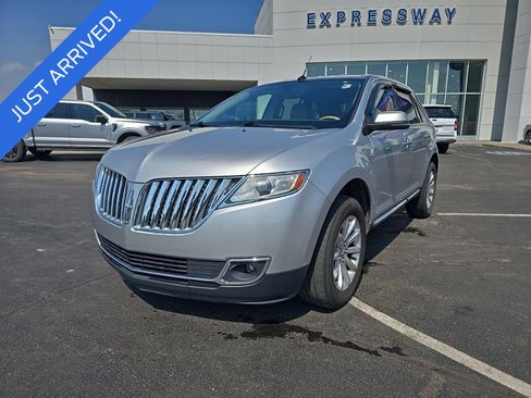 Used 2012 Lincoln MKX AWD image 1