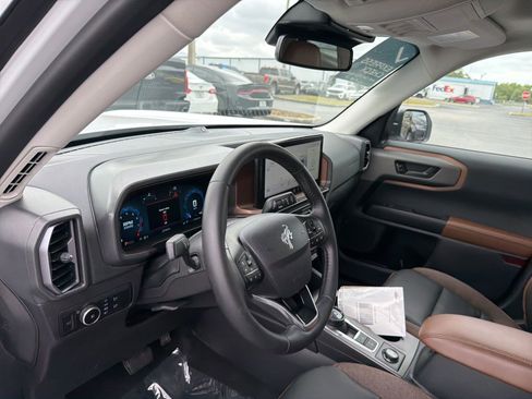 Certified 2025 Ford Bronco Sport Outer Banks w/ Outer Banks Tech Package+ AWD/4WD image 13