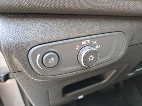 Used 2025 Chevrolet TrailBlazer LS w/ LS Convenience Package FWD image 21