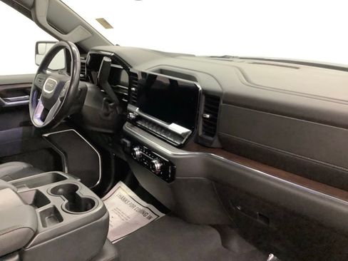 Used 2022 GMC Sierra 1500 SLT w/ X31 Off-Road Package image 28