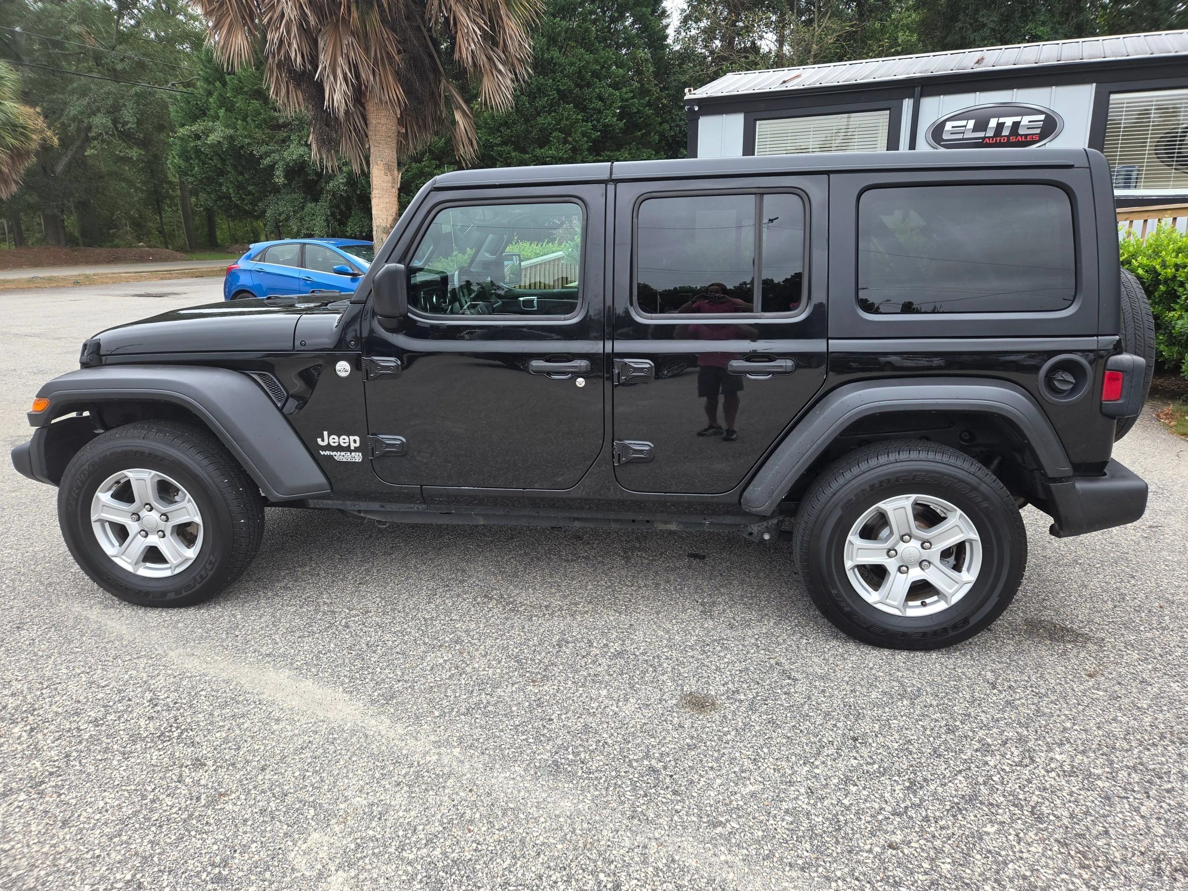Used 2019 Jeep Wrangler Unlimited Sport S AWD/4WD image 8