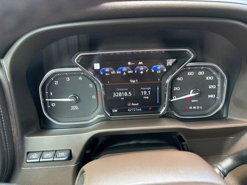 Used 2022 GMC Sierra 1500 Denali w/ Technology Package AWD/4WD image 18