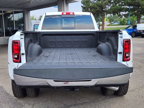 Used 2026 RAM 3500 Tradesman AWD/4WD image 11