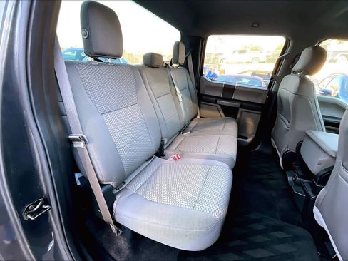 Used 2016 Ford F150 XLT image 19