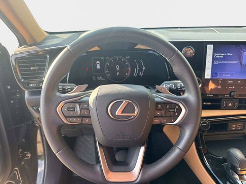 Used 2024 Lexus NX 250 FWD w/ Towing Package (2000 Lbs) image 29