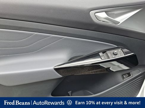 Certified 2025 Volkswagen ID.4 Pro S AWD/4WD image 16