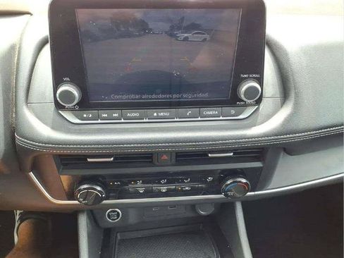 Certified 2023 Nissan Rogue S FWD image 15