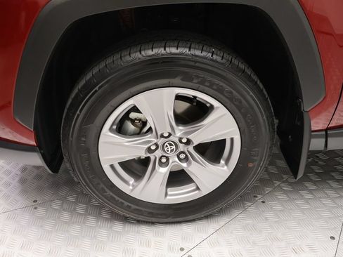 Used 2024 Toyota RAV4 XLE FWD image 4