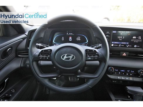Certified 2025 Hyundai Elantra Sport FWD image 16