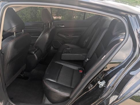 Used 2022 Nissan Altima 2.5 SR FWD image 4