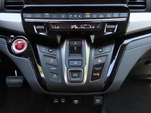 New 2026 Honda Odyssey Touring image 24