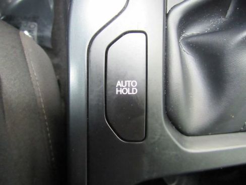 Used 2025 Kia K4 LXS image 45