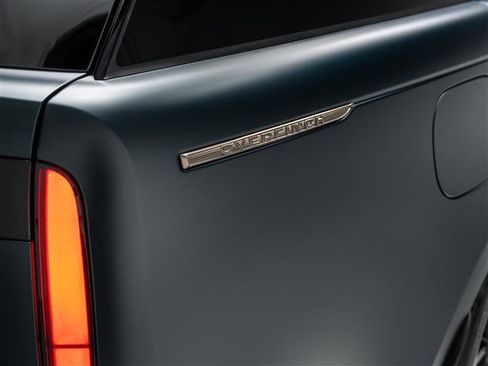 New 2025 Land Rover Range Rover Long Wheelbase Autobiography image 47