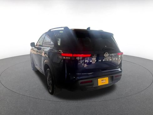 Used 2025 Nissan Pathfinder SV AWD/4WD image 16