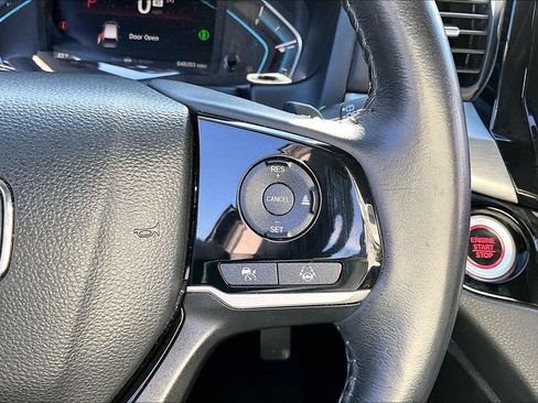 Used 2024 Honda Odyssey Touring image 11