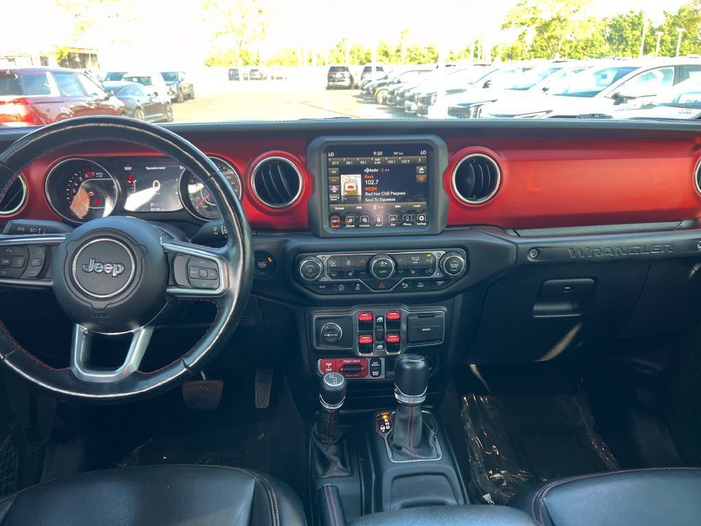 Used 2021 Jeep Wrangler Unlimited Rubicon AWD/4WD image 11