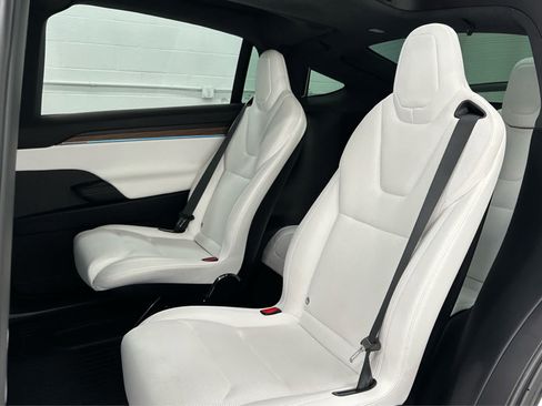 Used 2026 Tesla Model X AWD/4WD image 16