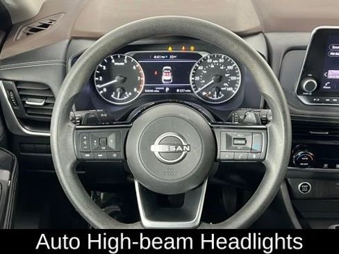 Used 2023 Nissan Rogue SV image 7