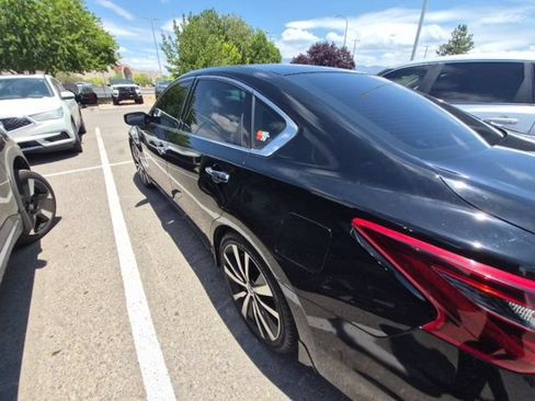 Used 2017 Nissan Altima 2.5 SR FWD image 27